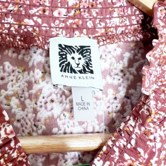 New with Tag Anne Klein Women's Mauve Pink Floral Long Sleeve Turtleneck Blouse - Picture 13 of 16